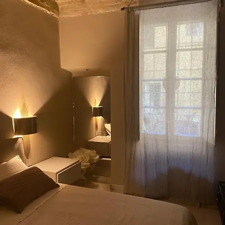 Centro House